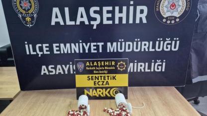 20 yaşındaki gencin aracından uyuşturucu çıktı: Tutuklandı!