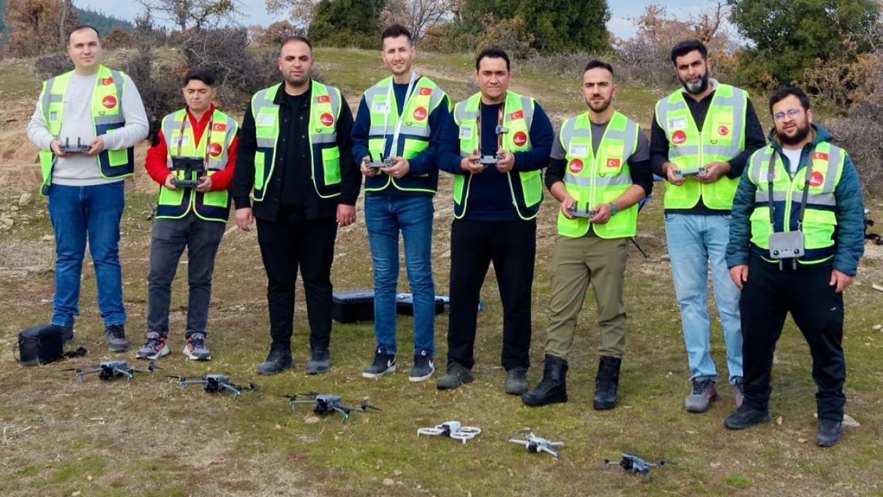 Gökyüzünün gönüllü neferleri Manisa'da 'İHAKUT' çatısı altında birleşti