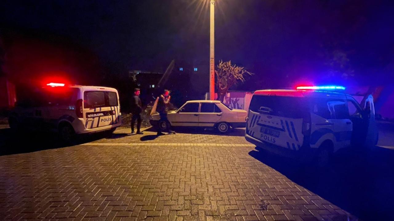 Kovalamacayla yakalandılar, 298 uyuşturucu hap ele geçirildi