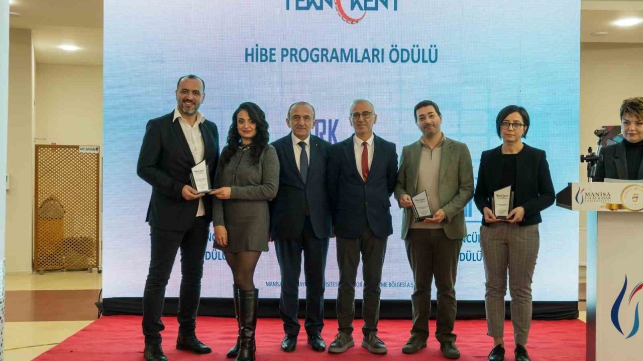 Manisa CBÜ TEKNOKENT’e destek sağlayan firmalara ödül