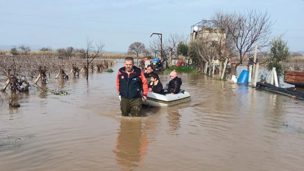 Manisa’da Kuvvetli Yağışlara Karşı Tüm Kurumlar Teyakkuzda