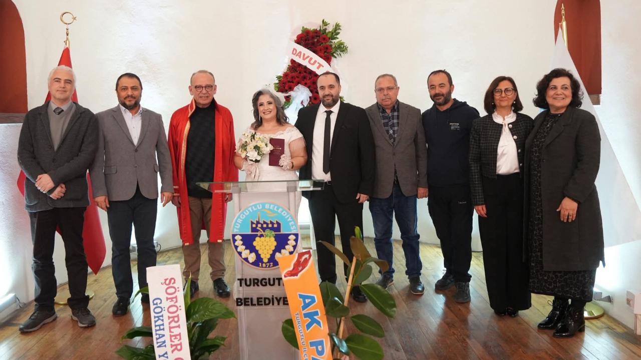 Turgutlu'da iki sağlıkçı hayatlarını birleştirdi!
