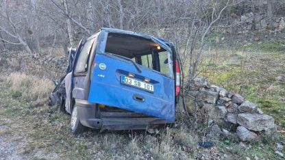 Ege’de feci kaza: Hurdaya dönen araçlarda 1 kişi öldü, bir kişi yaralandı!