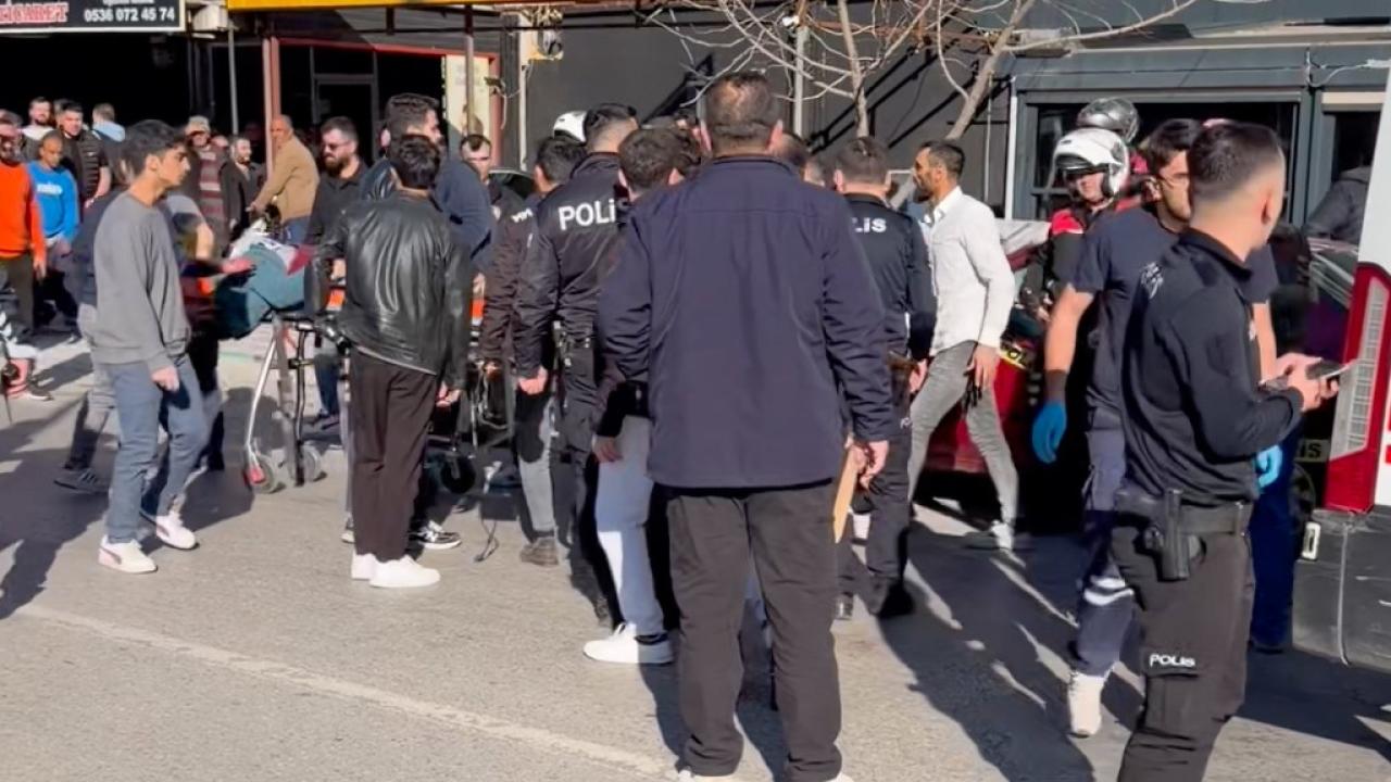 Manisa'da 2 kişinin öldüğü bıçaklı kavgada 12 şüpheliden 3 kişi tutuklandı