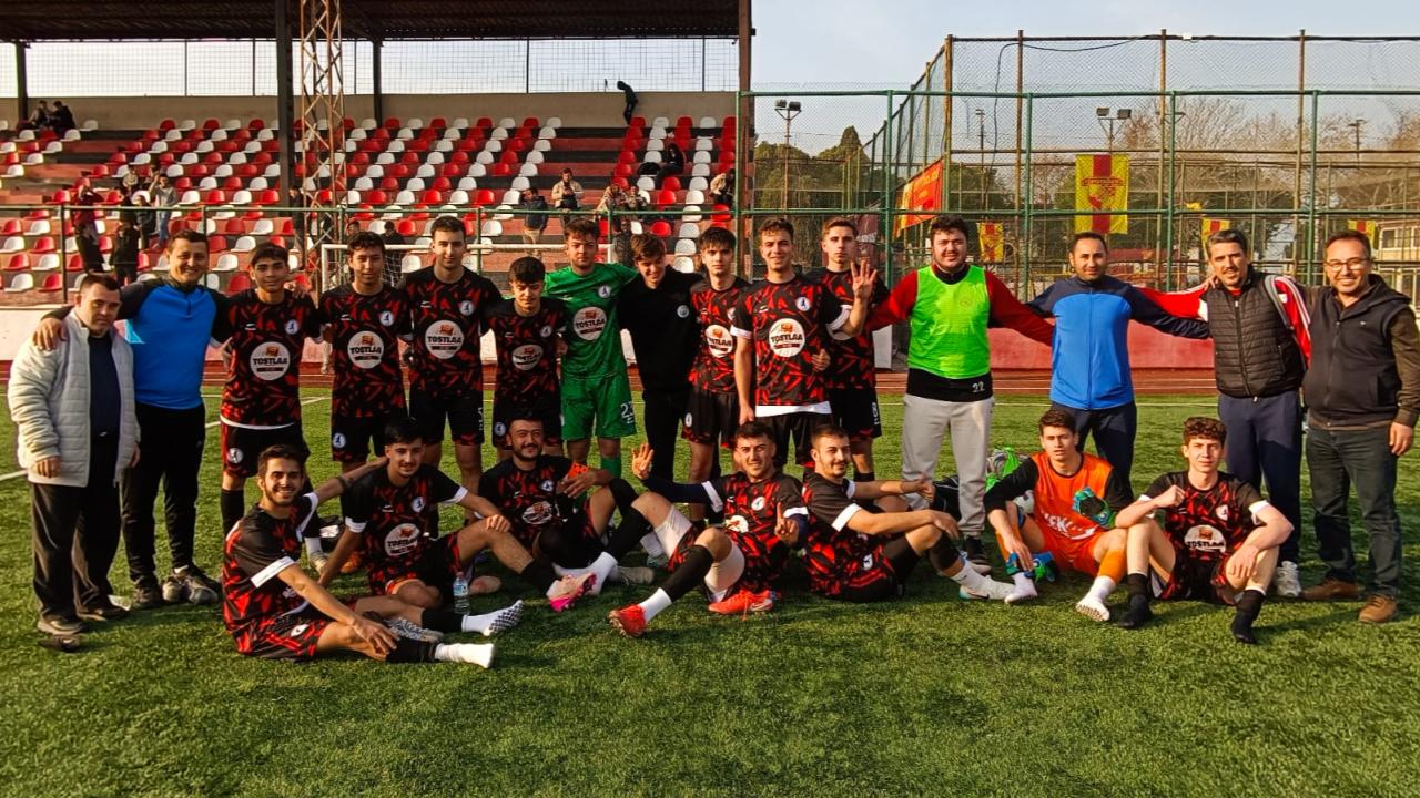 Toprakspor sezona farklı galibiyetle başladı