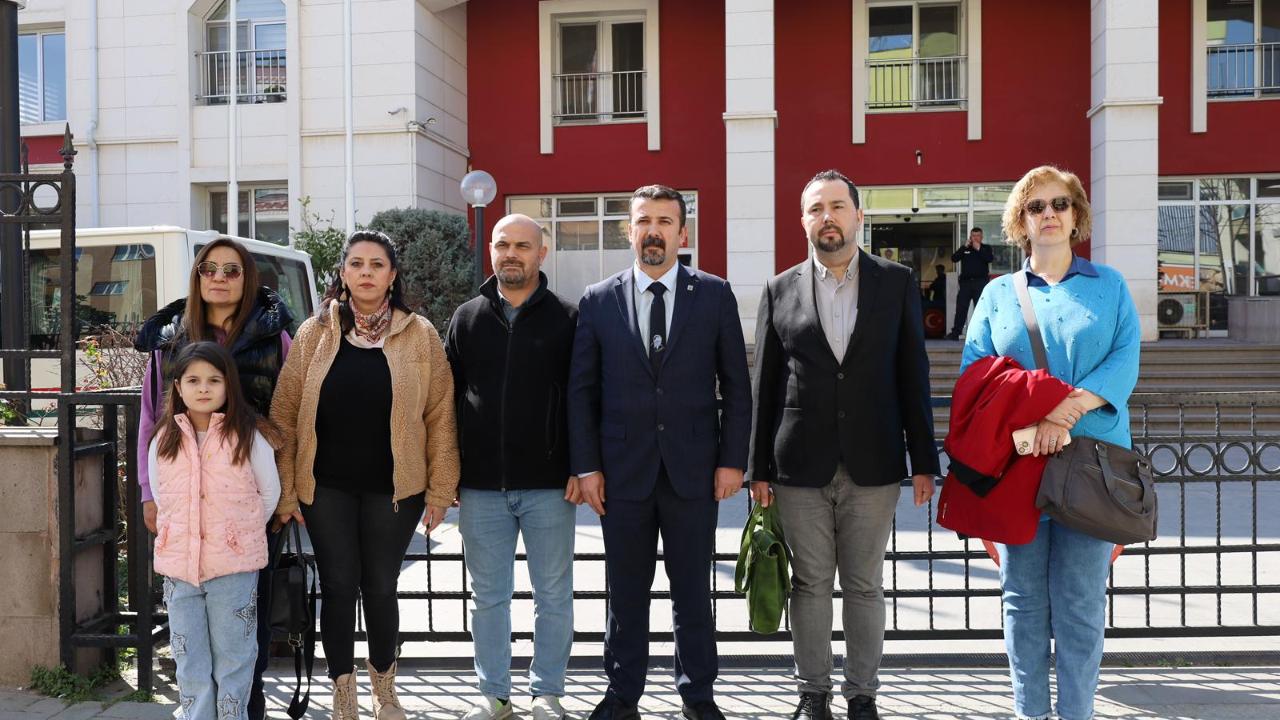Turgutlu’da Öğretmen Hakkında Atatürk’e Hakaret İddiası: ADD’den Suç Duyurusu