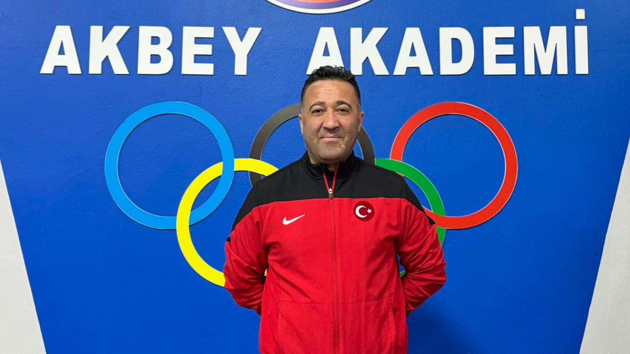 Turgutlulu Antrenör Cengiz Akbey’e Milli Görev