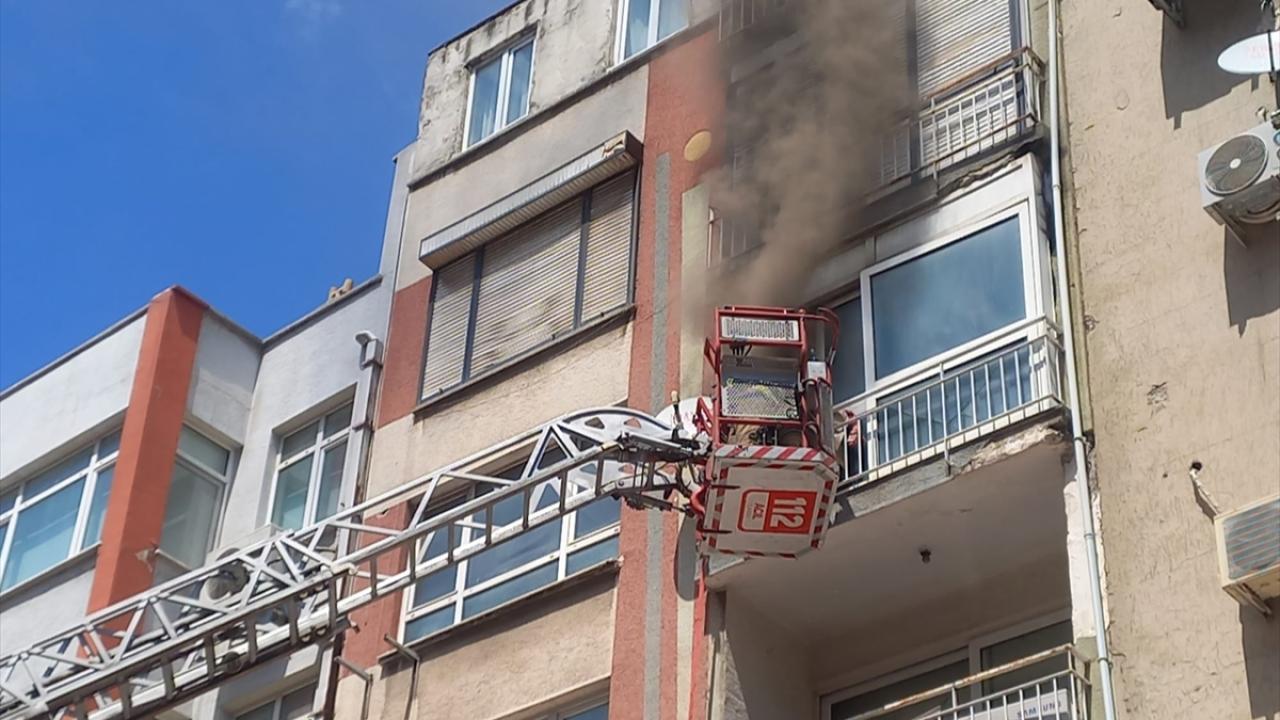 Apartmanda yangın: 1 yar
