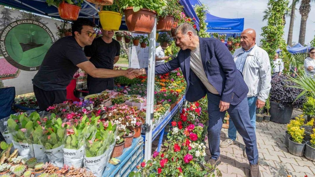 Çiçek gibi İzmir