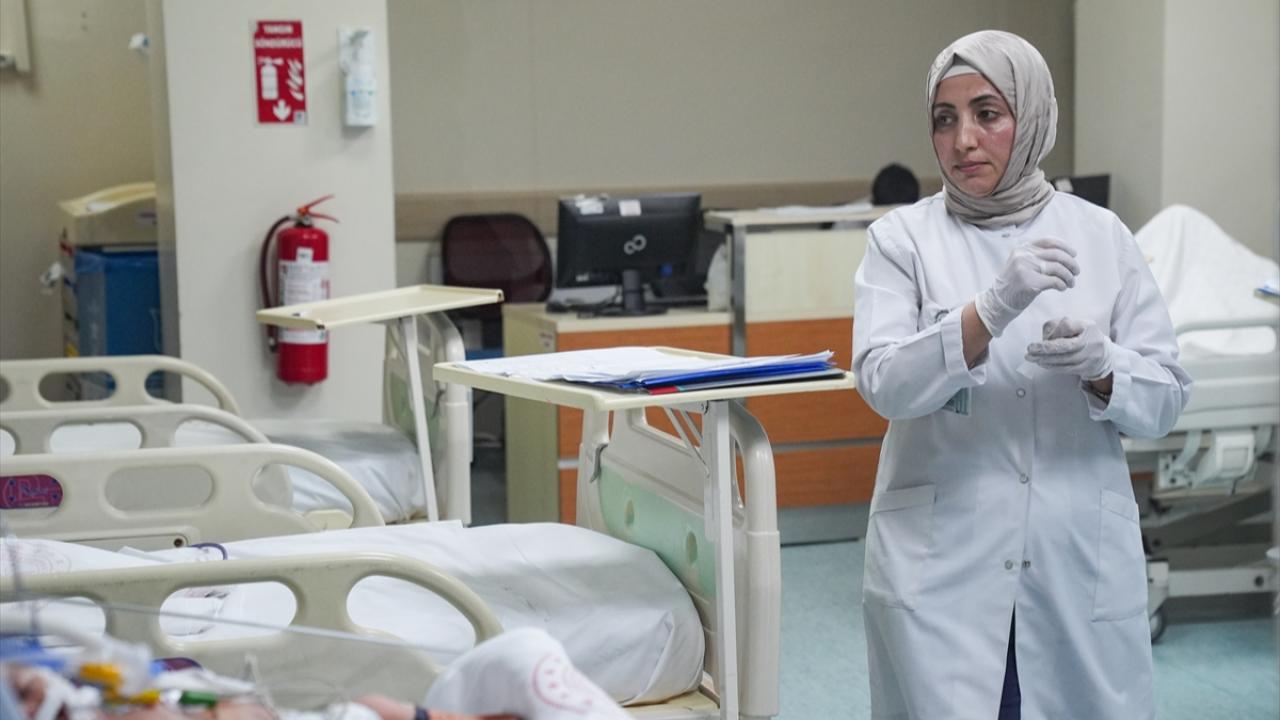 Reyhan hemşire 26 yıldır çocuklara özveriyle hizmet veriyor
