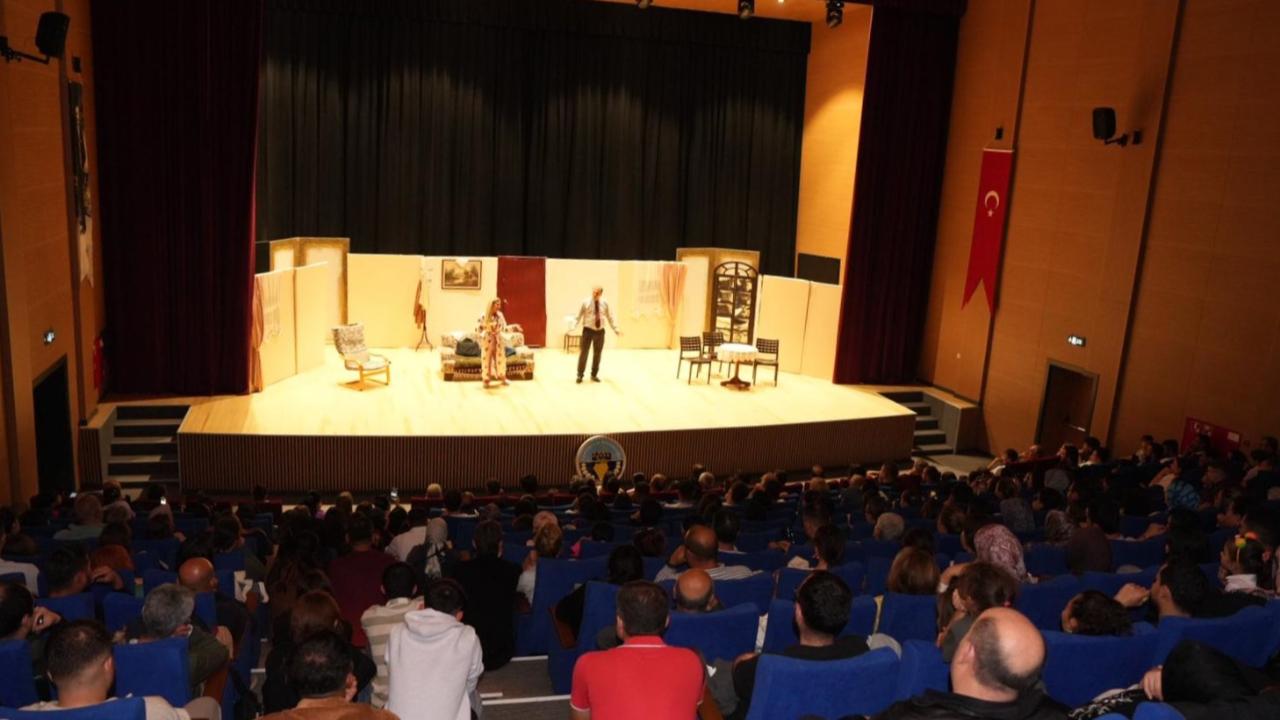 Turgutlu’da ‘Yarınlara Geç Kalmadan’ Oyunu Gençlik Haftası’na Özel Sahnelenecek