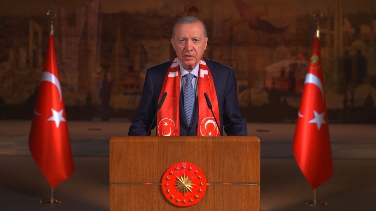 Cumhurbaşkanı Erdoğan’dan A Milli Takım’a destek mesajı: "Mücadeleyi bırakmadığınızda Türkiye için neleri başardığınıza defalarca şahit olduk"