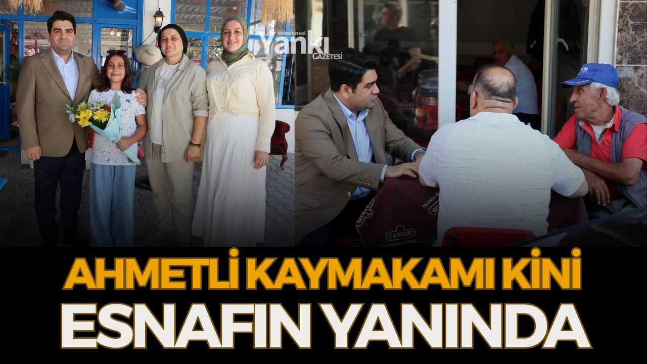 Ahmetli Kaymakamı Kini Esnafın Yanında