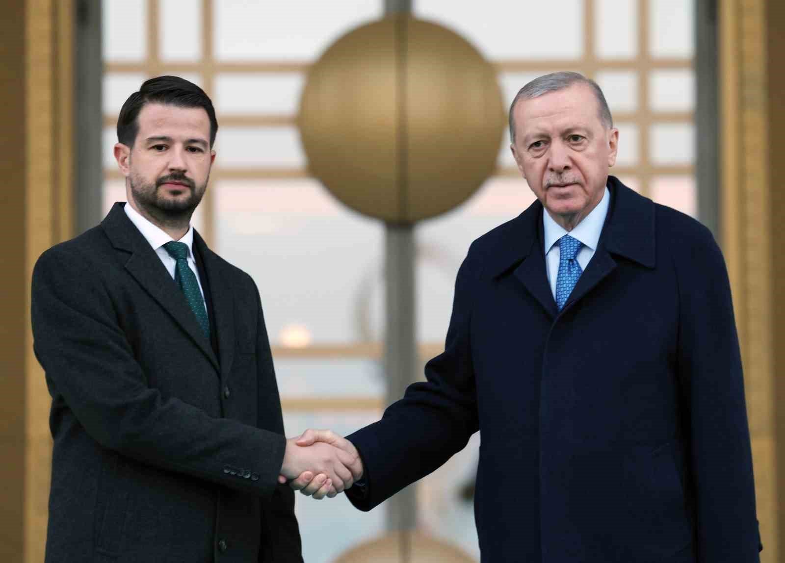 Cumhurbaşkanı Erdoğan, Karadağ Cumhurbaşkanı Milatoviç’i resmi törenle karşıladı