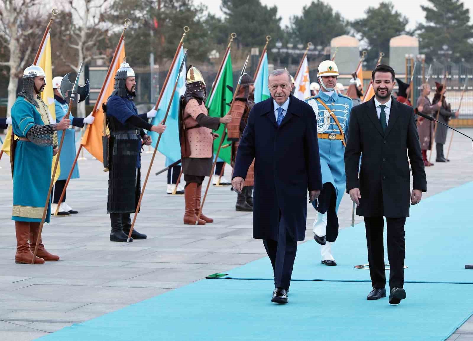 Cumhurbaşkanı Erdoğan, Karadağ Cumhurbaşkanı Milatoviç’i resmi törenle karşıladı