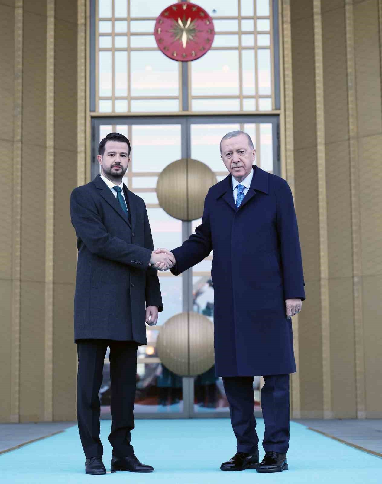 Cumhurbaşkanı Erdoğan, Karadağ Cumhurbaşkanı Milatoviç’i resmi törenle karşıladı